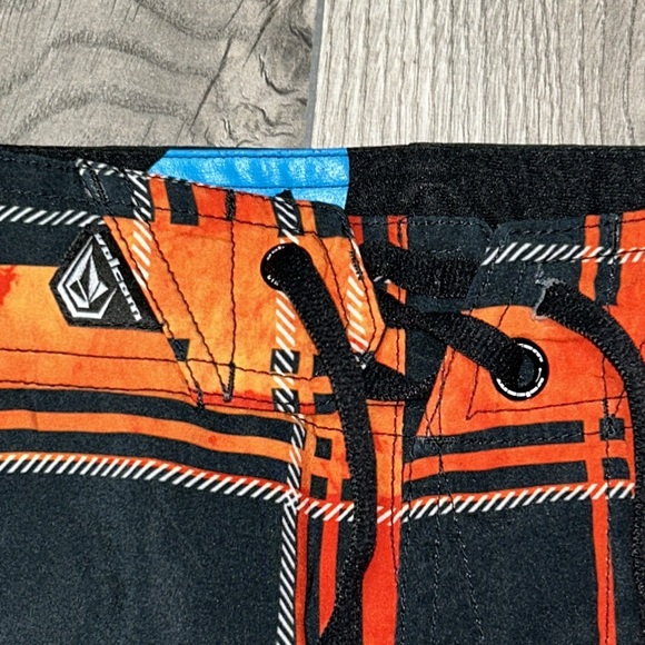 Volcom Pure Function Board Shorts - Picture 7 of 15